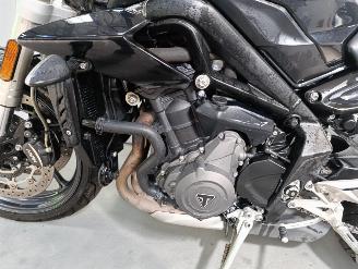 Triumph Street Triple S picture 18
