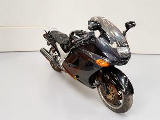 uszkodzony motocykle Kawasaki ZZ - R 1100  1993/6