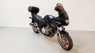 krockskadad bil motor Yamaha XJ 900 DIVERSION 1999/7