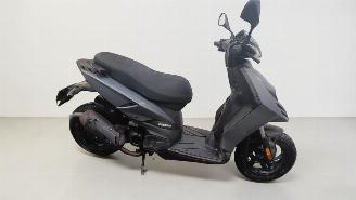 Schade scooter Piaggio  TYPHOON 2015/6