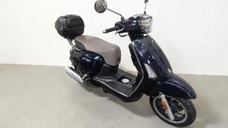 Schade scooter Kymco  LIKE 2019/12