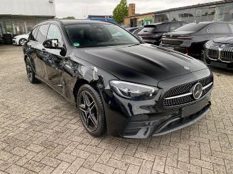 škoda osobní automobily Mercedes E-klasse 300d T AMG Lin* PANO - AHK - KAM - LD* 2022/7