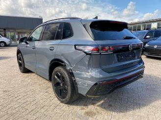 Schadeauto Volkswagen Tiguan 2.0 TDI DSG 4Motion R-Line * KAM - NAVI * 2024/7