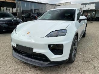 škoda osobní automobily Porsche Macan 4 *PANO - BOSE - NAVI - KAM* 2025/6