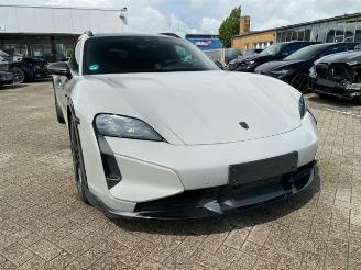 Porsche Taycan Turbo S Cross Turismo *PCCB - PANO - HUD* picture 2