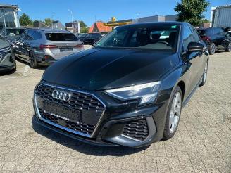 Auto incidentate Audi A3 Limousine 35 TFSI S tronic S line *NAVI-KAM* 2023/11