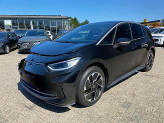 Schadeauto Volkswagen ID.3 Pro Performance Business 2025/3