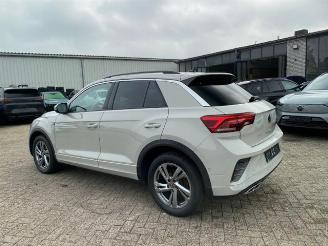 damaged passenger cars Volkswagen T-Roc 1.5 TSI DSG R-Line * LED - NAV * 2022/12