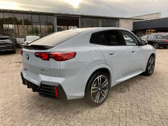  BMW iX2 eDrive20 M Sport *PANO - AHK - KAM - NAVI* 2025/7