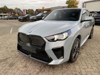 Schadeauto BMW iX2 eDrive20 M Sport *PANO - AHK - KAM - NAVI* 2025/7