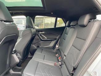 BMW iX2 eDrive20 M Sport *PANO - AHK - KAM - NAVI* picture 21