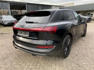 krockskadad bil auto Audi E-tron 50 quattro S line *HEAD-UP - NAVI - KAM* 2022/12
