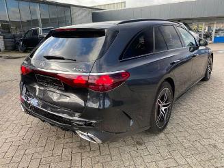 Mercedes E-klasse 300d T 4Matic AMG Lin Prmium*HAD-UP - PANO* picture 7