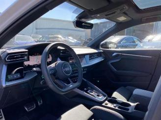 Audi A3 Limousine 30 TFSI S line *PANO - NAVI - KAM* picture 17