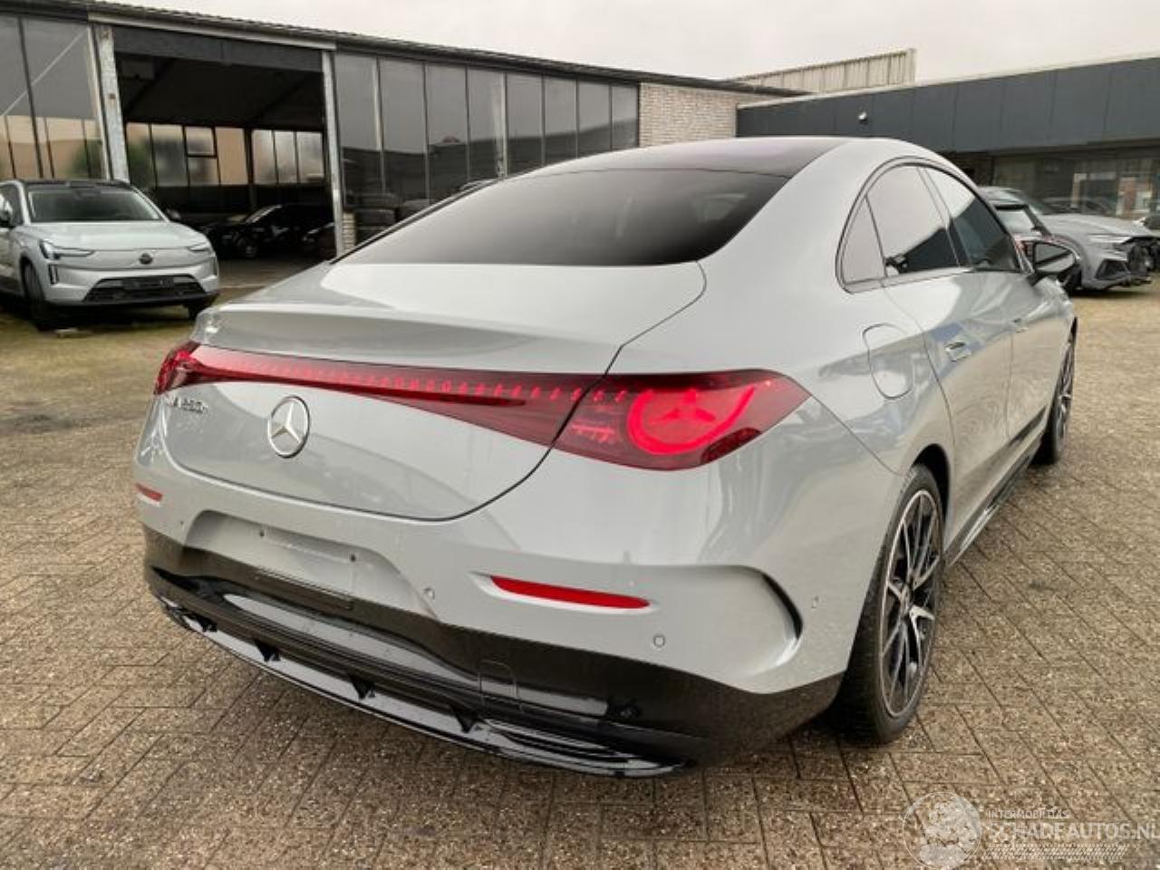 Mercedes Cla-klasse 250+ AMG Line *PANO - 360 KAM - NAVI*