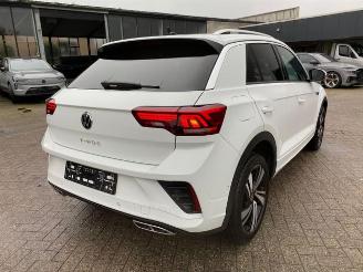 Unfallwagen Volkswagen T-Roc 1.5 TSI DSG R-Line *NAVI - KAM - AHK* 2022/3