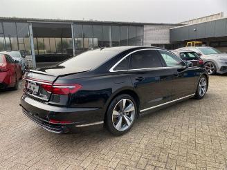 krockskadad bil auto Audi A8 L 60 TFSIe quattro *PANO - KAM - B&O - HUD* 2023/10