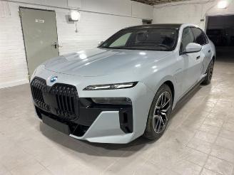  BMW 7-serie  2023/7