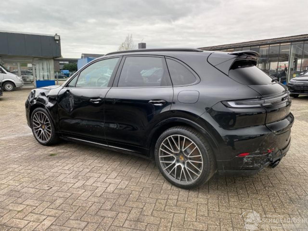 Porsche Cayenne Turbo E-Hybrid  *HEAD-UP - PANO - KAM*