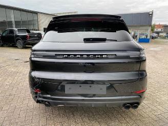 Porsche Cayenne Turbo E-Hybrid  *HEAD-UP - PANO - KAM* picture 2