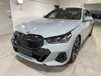 Schadeauto BMW i5 eDrive40 M Sport* HUD - KAM - PANO - AHK* 2023/8