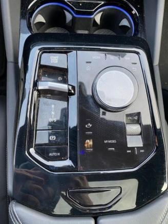 BMW 5-serie e M Sport Pano/AHK/B&W/360/HUD/Navi picture 23