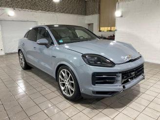 Schadeauto Porsche Cayenne E-Hybrid Coupe CHRONO/PANO/HUD/360/BOSE 2024/12