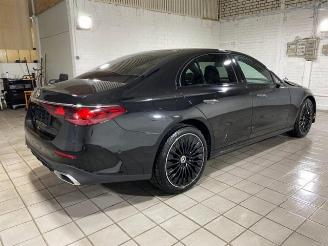 Voiture accidenté Mercedes E-klasse 300 AMG Lin Advancd Night/Wintr/Kam 2024/10