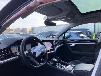 Volkswagen Touareg 3.0 TSI eHybrid 4Motion Elegance picture 14