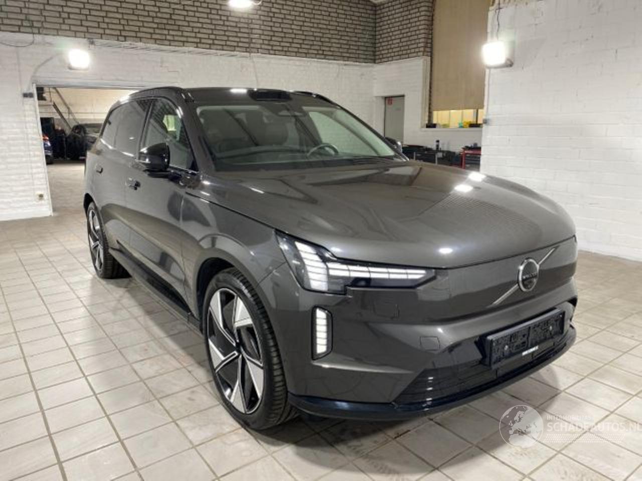 Volvo EX90 Ultra Performance Twin Motor 7 Sitzer Pano