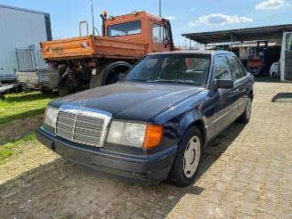 Tweedehands auto Mercedes E-klasse 230 W124 Limousin 1991/4