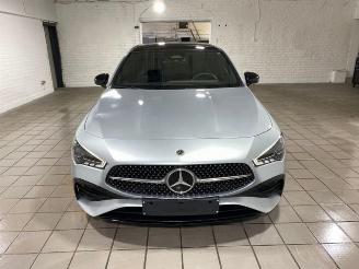 Mercedes Cla-klasse 180 SB AMG Line PANO/AHK/KAM/NAVI picture 12