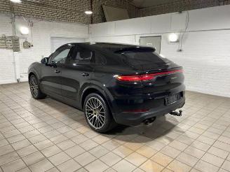 Voiture accidenté Porsche Cayenne E-Hybrid Coupe CHRONO/HUD/PANO/360/AHK 2023/3