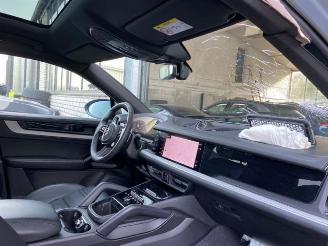 Porsche Cayenne E-Hybrid Coupe CHRONO/PANO/HUD/360/BOSE picture 15