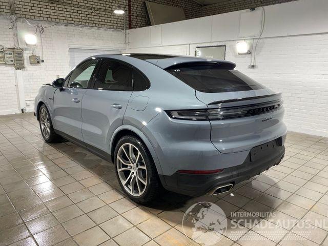 Porsche Cayenne E-Hybrid Coupe CHRONO/PANO/HUD/360/BOSE