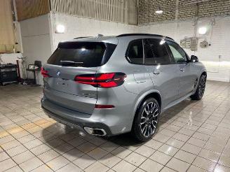 Voiture accidenté BMW X5 xDrive40d M Sport HUD/PANO/360/AHK/H&K/NAVI 2025/10