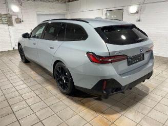 damaged passenger cars BMW 5-serie e xDrive Touring M Sport Pro PANO/HUD/360/AHK 2025/10