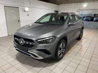 Unfallwagen Mercedes GLA 250e Progressive 360/NAVI 2025/3