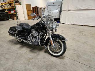 uszkodzony motocykle Harley-Davidson Road King FLHR Kesstech 2011/3