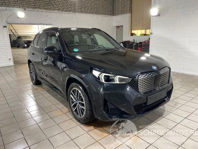 BMW iX1 eDrive20 M Sport KAM/NAVI