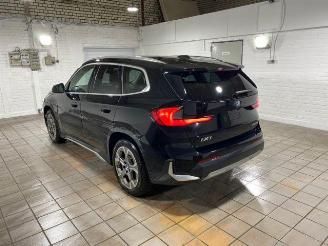 BMW iX1 xDrive30 X Line PANO/HUD/AHK/360/H&K/NAVI picture 2