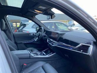 BMW X5 xDrive50e M Sport Pro PANO/HUD/AHK/H&K/360 picture 16