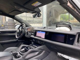Porsche Cayenne Coupe Turbo E-Hybrid mit GT-Paket HUD picture 13