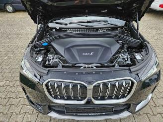 BMW iX1 xDrive30 X Line HUD/360/AHK/NAVI picture 9