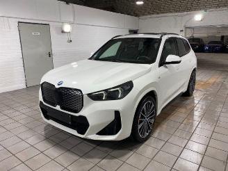 Coche accidentado BMW iX1 xDrive30 M Sport Pro HUD/PANO/360/AHK/H&K 2024/10