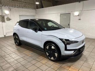 Volvo EX30 Ultra AWD Performance PANO/360/H&K/NAVI picture 7