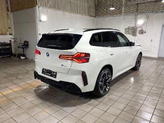 Schadeauto BMW X3 M50 xDrive M Pro PANO/HUD/360/AHK/H&K/NAVI 2025/11