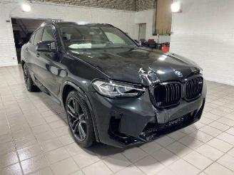 krockskadad bil auto BMW X4 M Competition HUD/H&K/AHK/Pano/Kam/Navi 2025/2