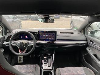 Volkswagen Golf GTI DSG picture 16