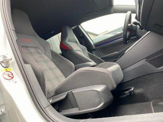 Volkswagen Golf GTI DSG picture 19